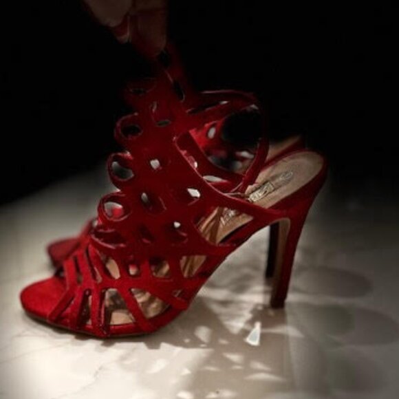 Red * Sleek* Sexy* Heels - Picture 5 of 5